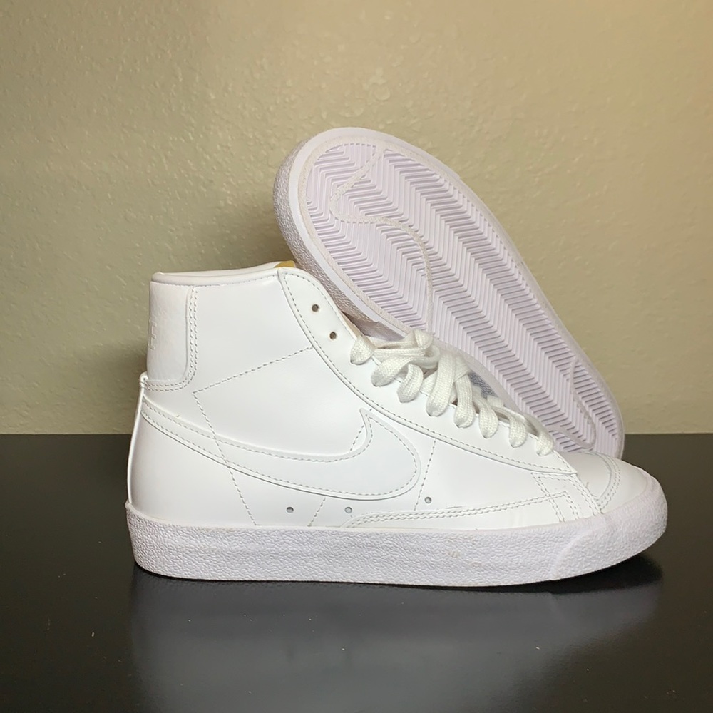 Nike Blazer Mid 77